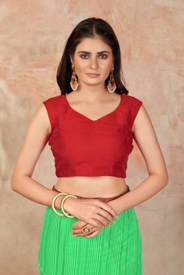 Green plain lycra saree with blouse 4