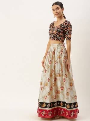 Multicoloured Printed Semi-Stitched Lehenga & Unstitched Blouse With Dupatta 2