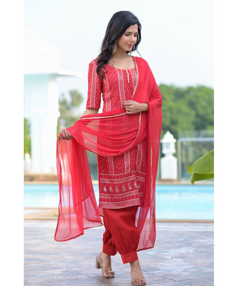 Red chikankankari kurti set