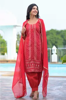 Red chikankankari kurti set