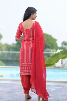 Red chikankankari kurti set