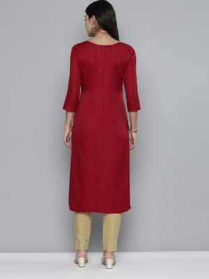 Kvsfab Women Maroon Viscos Rayon Embroidered with Sequins work kurta 4