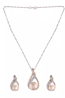 Glittering Cubic Zirconia Designer Chain Pendent Necklace with Pearl Drop Earring