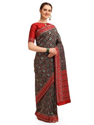 Green printed banarasi saree with blouse 1
