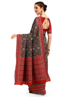 Green printed banarasi saree with blouse 2