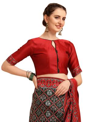 Green printed banarasi saree with blouse 3