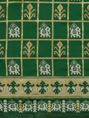 Light green printed cotton saree with blouse 5