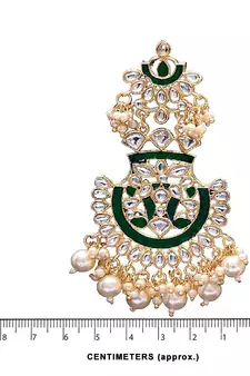 Green kundan Yellow Gold Alloy Earrings