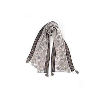 Grey Geometric Print Scarf to keep you updated with the Latest Fashion 2