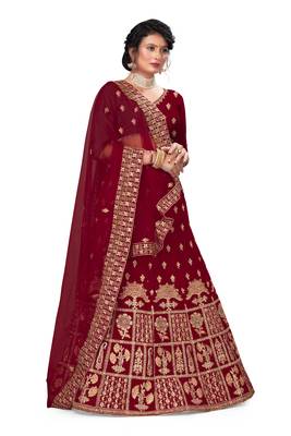 Maroon embroidered velvet semi stitched lehenga 2