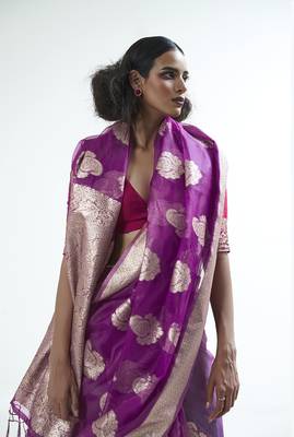 Purple woven organza saree with blouse 4