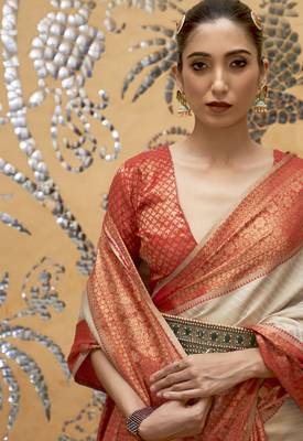 Cream woven silk saree with blouse 2