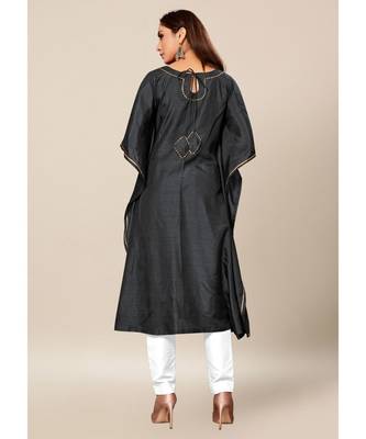 Black Colour Dola Silk Plain free Style Round Neck Stitch Kaaftan 2