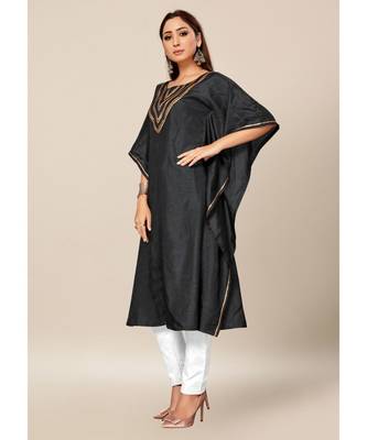 Black Colour Dola Silk Plain free Style Round Neck Stitch Kaaftan 3