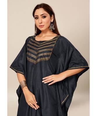 Black Colour Dola Silk Plain free Style Round Neck Stitch Kaaftan 5