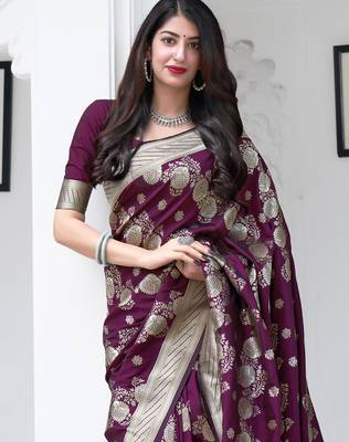 Purple woven silk blend  saree with blouse 2