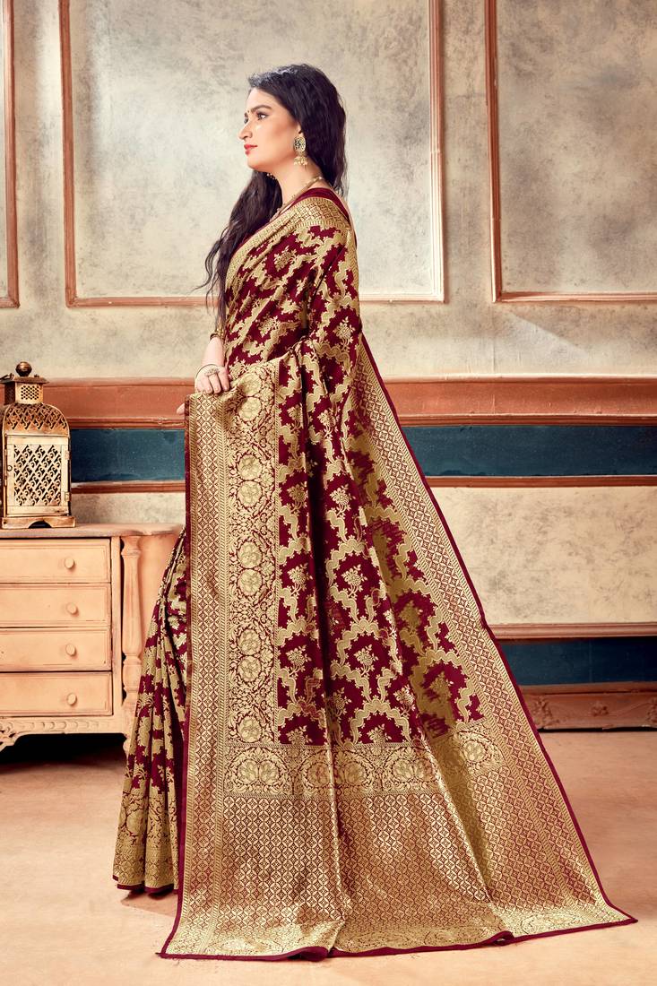 Maroon woven art silk saree with blouse with belt