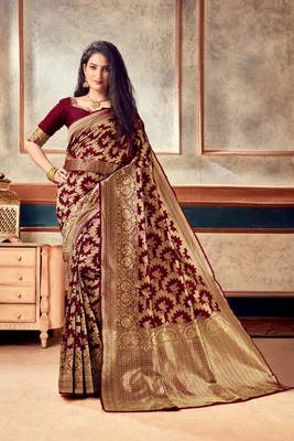 Maroon woven art silk saree with blouse with belt 4