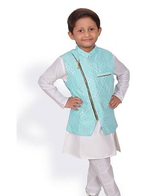 Zipped Embroidered Jacket with Kurta and Pyajama 3