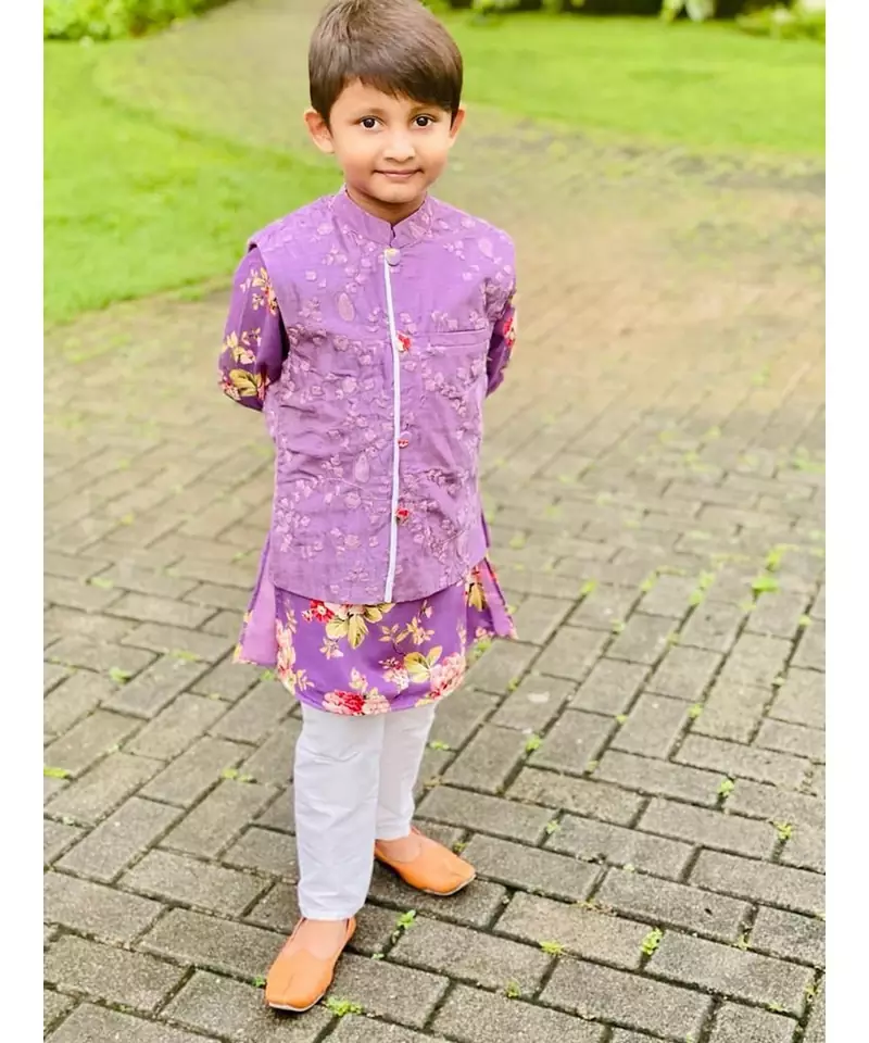 Floral Kurta With Thread Work Jacket And Pyjama