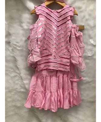 Embroidered pink kurta with Balloon Sleeves and Sharara 1