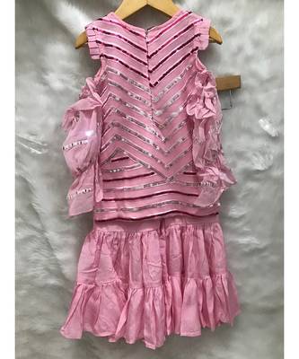 Embroidered pink kurta with Balloon Sleeves and Sharara 4