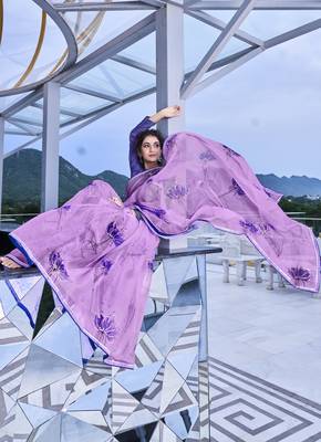Lavender printed organza saree with blouse 3