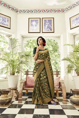 Green woven banarasi saree with blouse 2