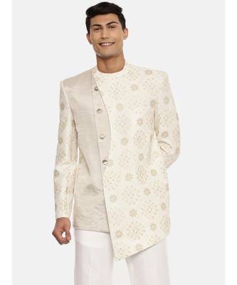 perfect for a reception or a wedding sangeet. pair with ivory pants for a complete look. 1