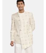perfect for a reception or a wedding sangeet. pair with ivory pants for a complete look.