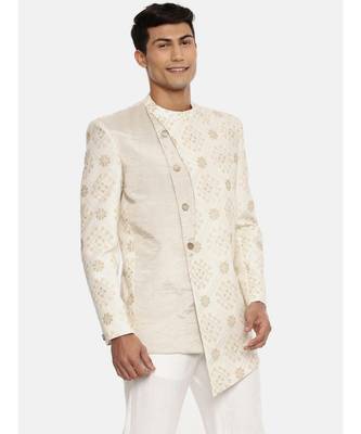 perfect for a reception or a wedding sangeet. pair with ivory pants for a complete look. 4