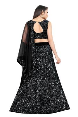 grey embroidered velvet lehenga-choli with dupatta 2
