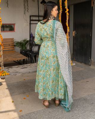 Green embroidered cotton ethnic-kurtis 2