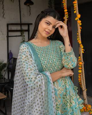 Green embroidered cotton ethnic-kurtis 5