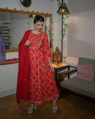 Red embroidered cotton ethnic-kurtis 3