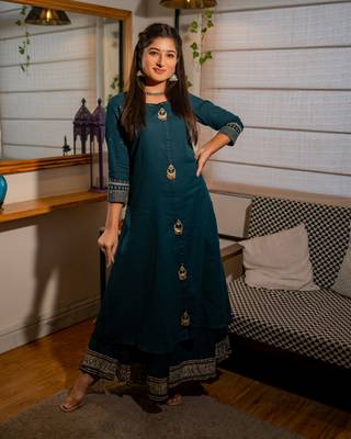 Green plain cotton ethnic-kurtis 2
