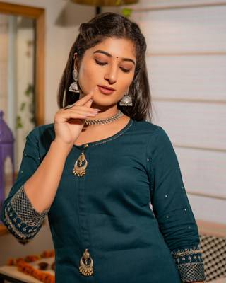 Green plain cotton ethnic-kurtis 4