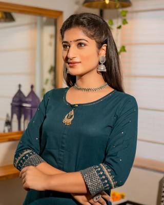 Green plain cotton ethnic-kurtis 5