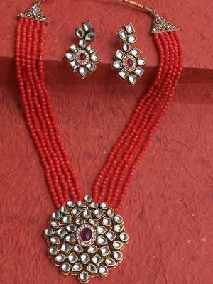 Red Polki Pearl Kundan Necklace Sets 2