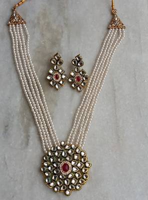 Beige Polki pearl Kundan  Necklace Sets 3