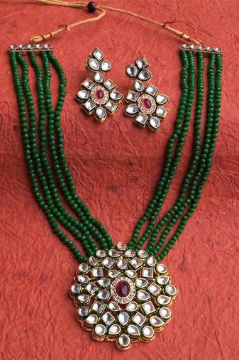 Green Polki Pearl Kundan Necklace Sets
