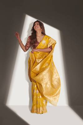 Yellow woven organza saree with blouse 2