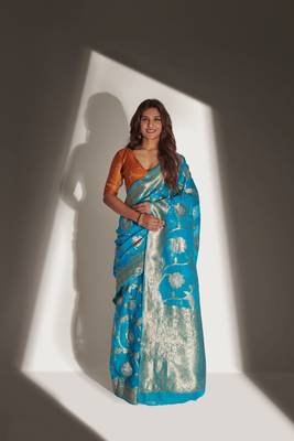 Sky blue woven organza saree with blouse 3