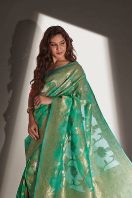 Green woven organza saree with blouse 2