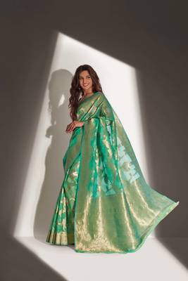 Green woven organza saree with blouse 5