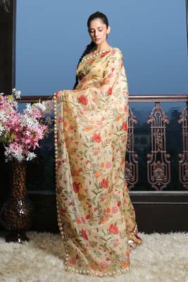 Beige Digital print Organza Saree with heavy border 3