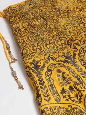 Yellow embroidered silk semi stitched lehenga 4