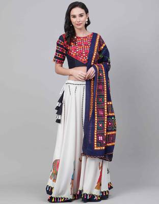 Off-white Embroidered Cotton Traditional Navratri Dandiya Raas Garba Festival Function Semi Stitched Lehenga Choli 5