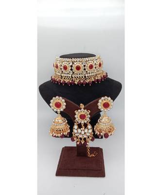 Gold Plated choker set with earrings and Maangtikka in Maroon color 1