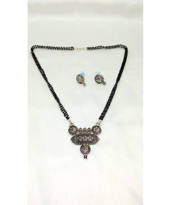 Mangalsutra in three round metal ball design with 2 line Black and Rhodim beads 1
